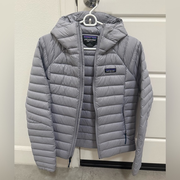 Patagonia Jackets & Blazers - Patagonia Women's Gray Puffer Jacket